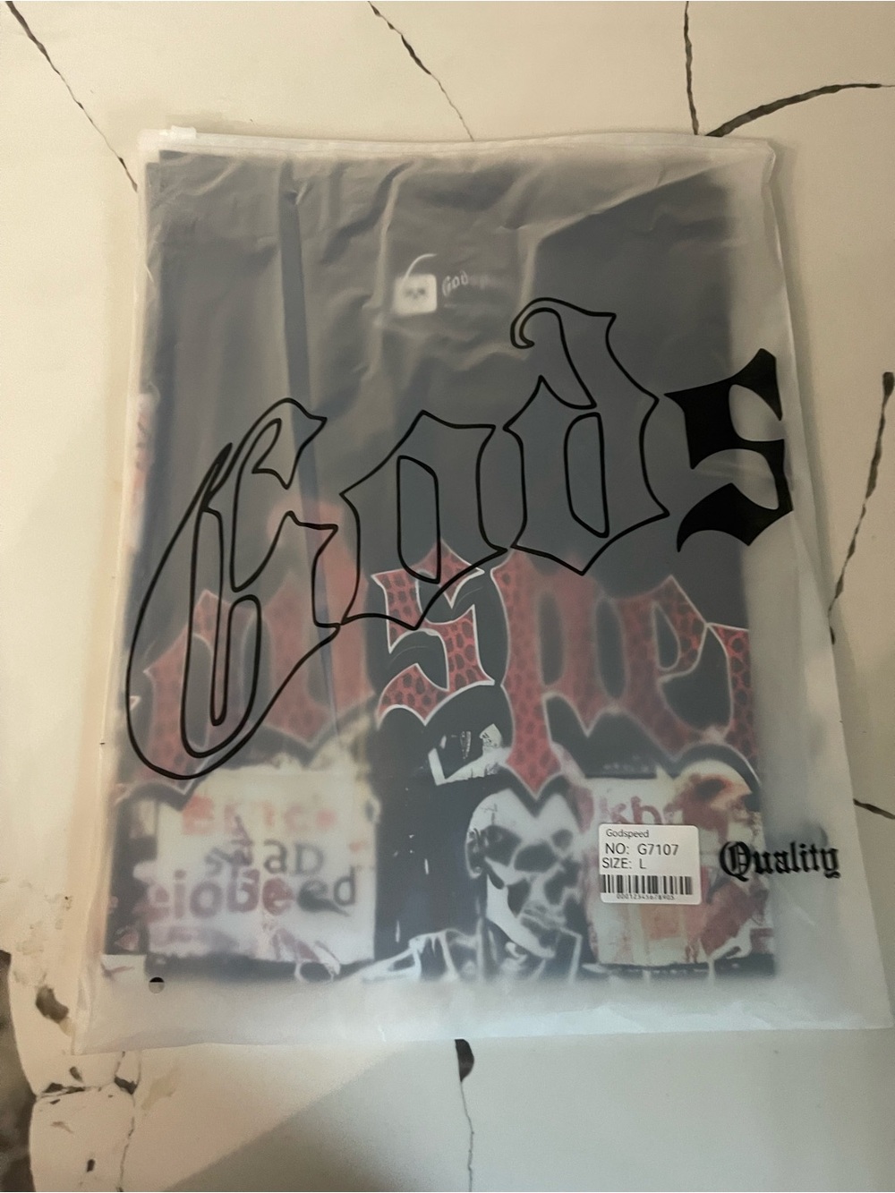 Mens Graphic Design Tee Size L. - Picture 4 of 6